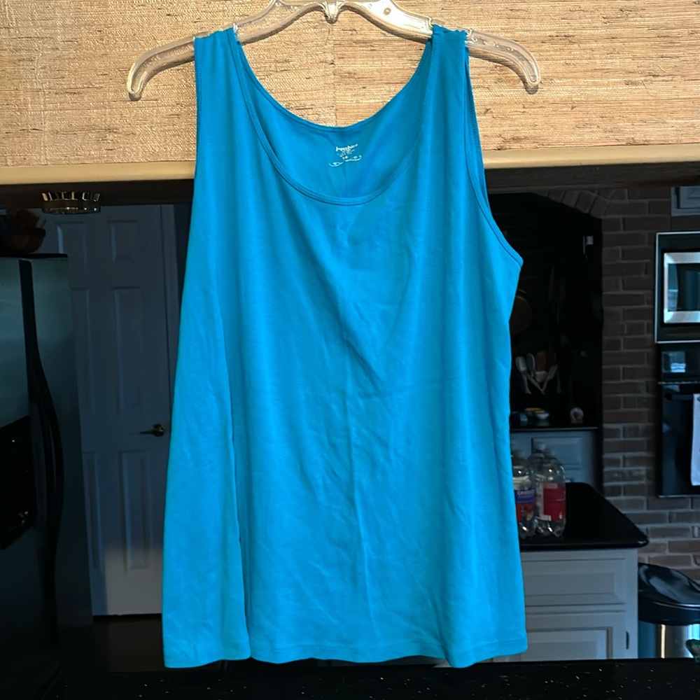DressBarn Woman turquoise blue tank top